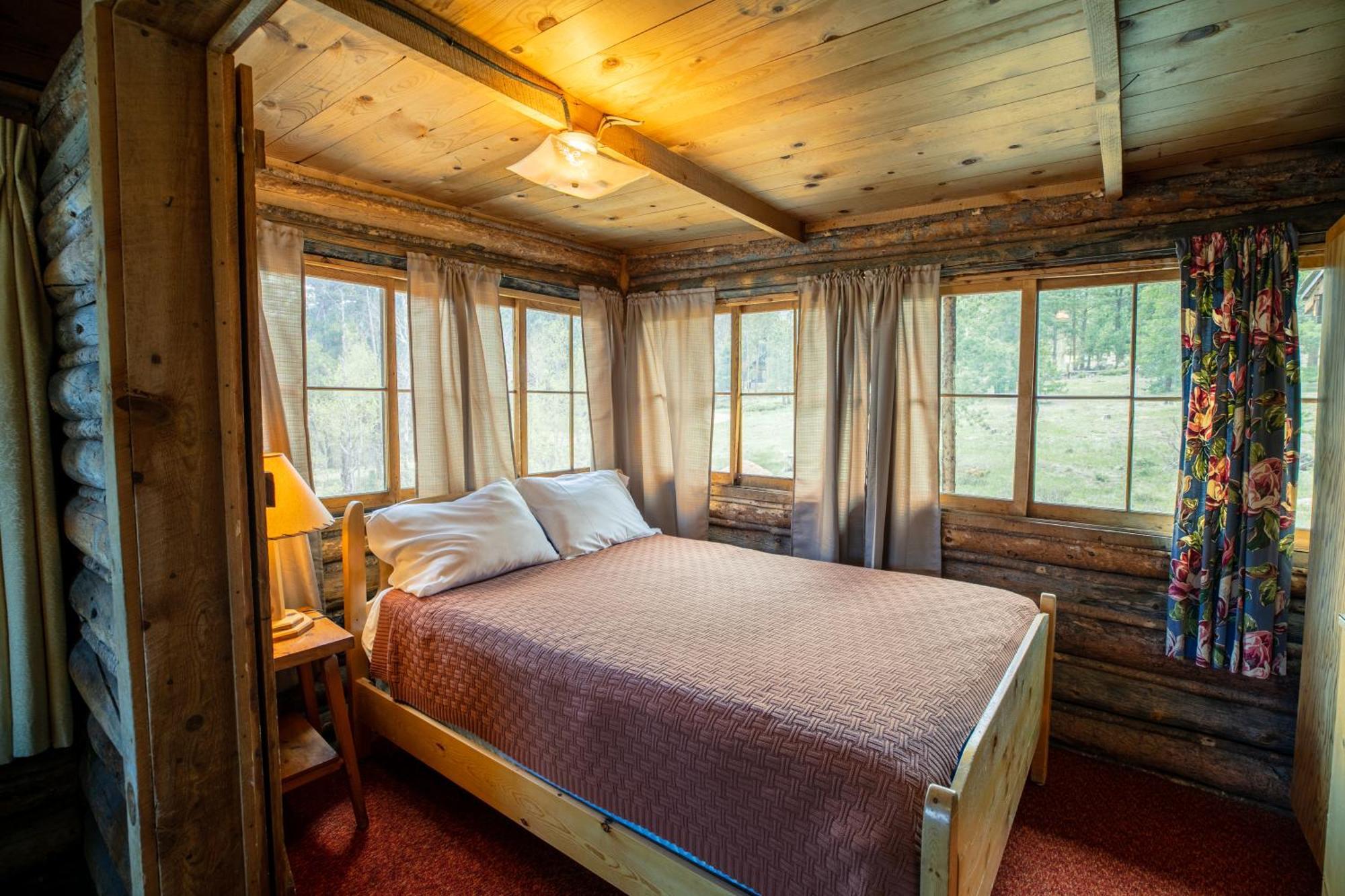 The Meeker Park Lodge Allenspark Экстерьер фото